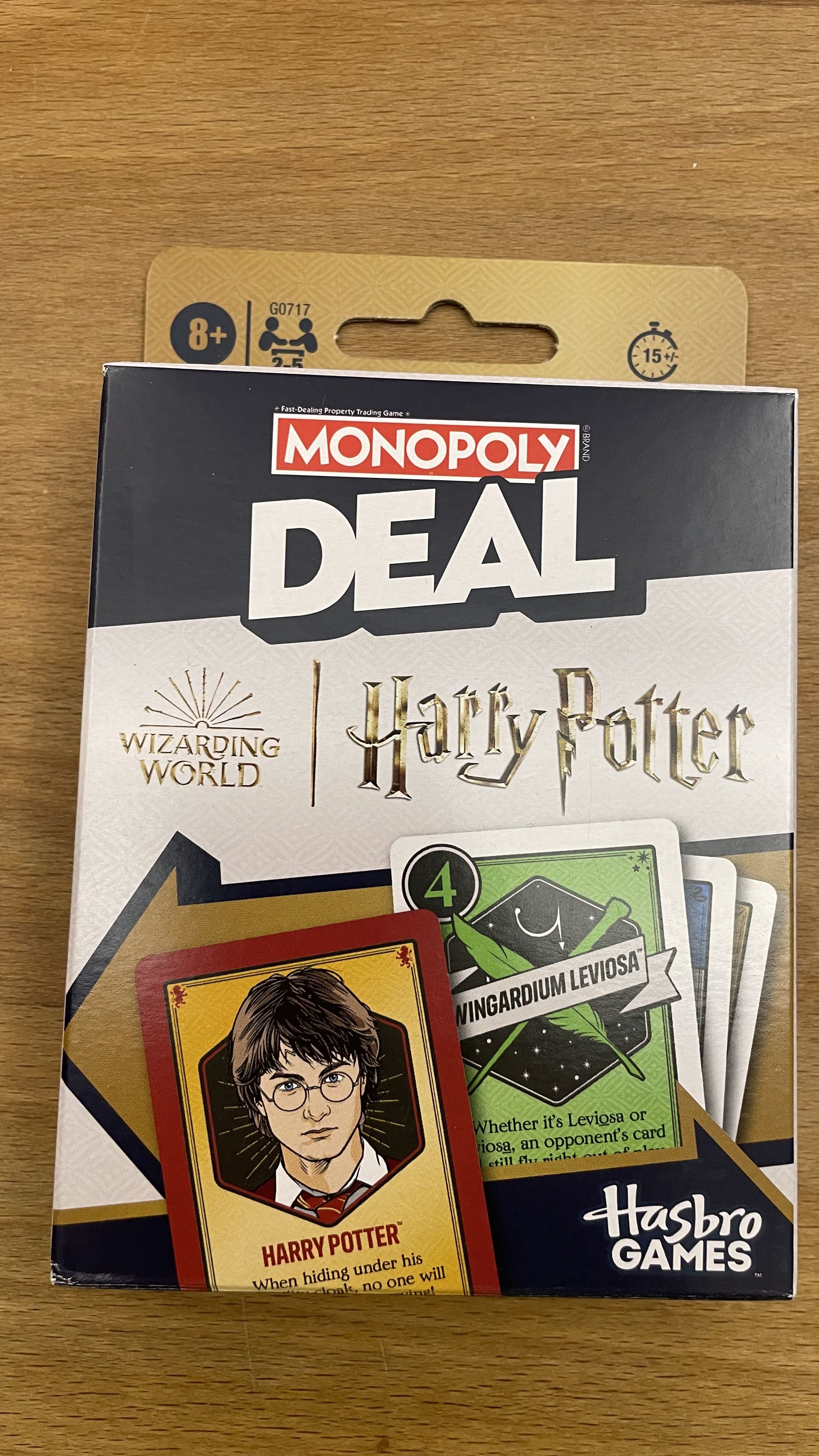 Monopoly Deal Wizarding World/Harry Potter Card Game
